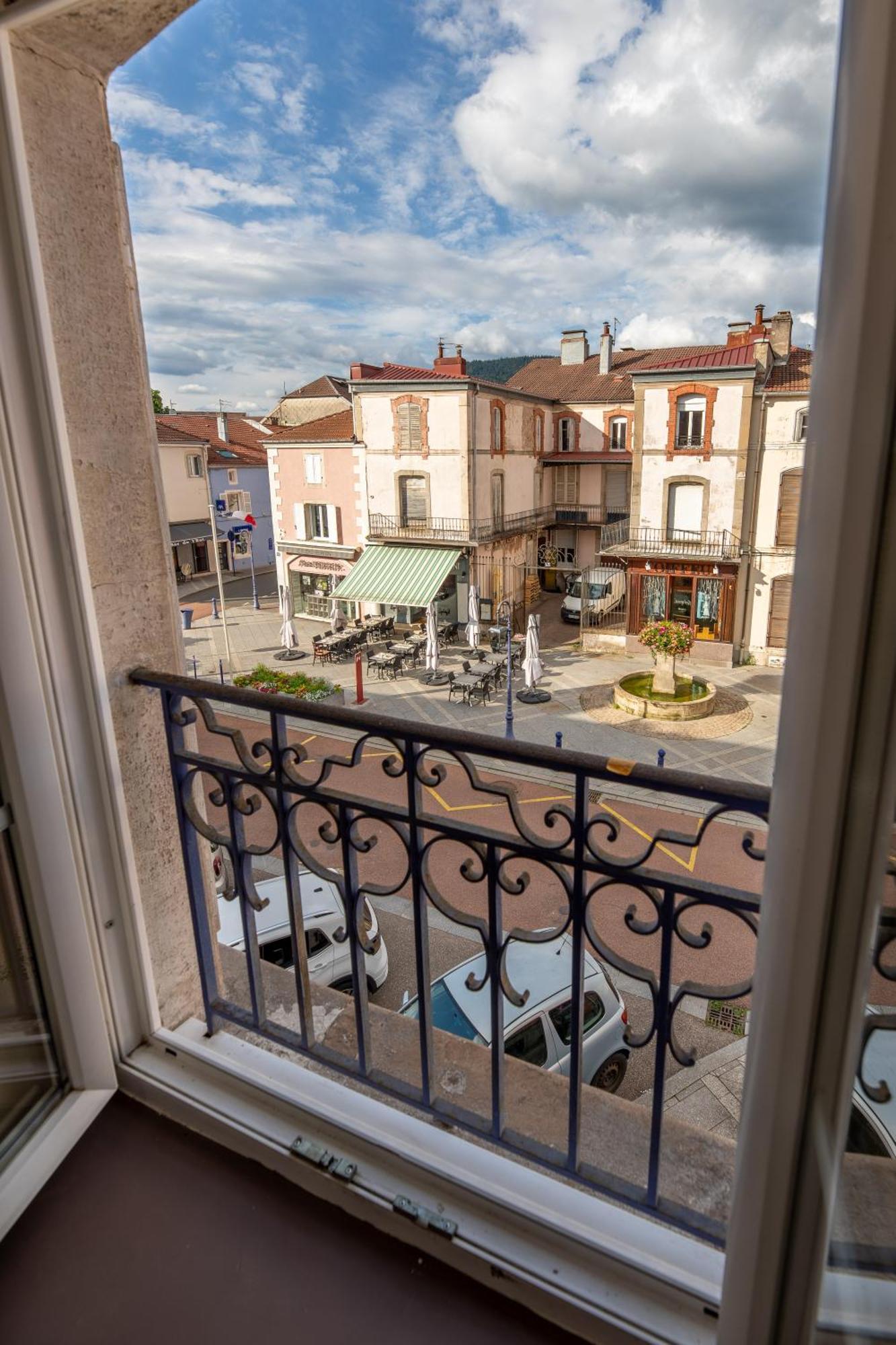 Cocon De La Belle De Vosges 3 Chambres เรเมียร์มอง ภายนอก รูปภาพ